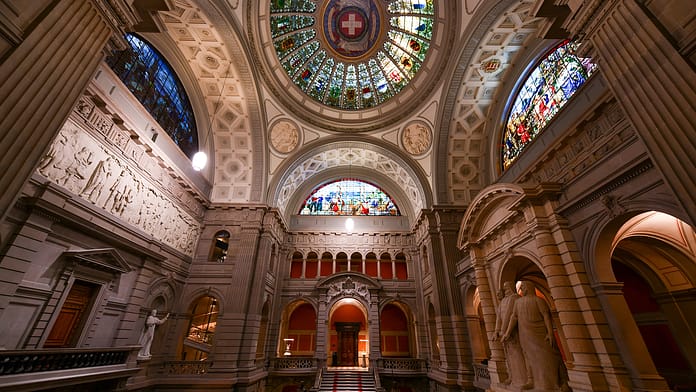 EU-Turbos im Bundesrat den Lohn kürzen!